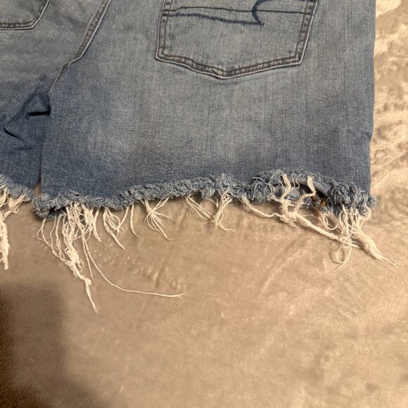 American Eagle Women’s Denim Cutoff Shorts Size 18 Blue Stretch Frayed Hem - Picture 3 of 9